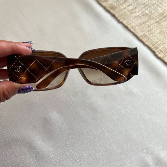 Chanel Women's Brown Sunglasses with Gold Detailing and UV Protection. - Picture 13 of 13